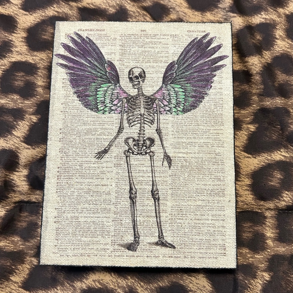 Small Skeleton Box Sign - Picture 2 of 5